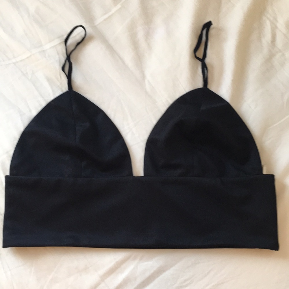 Sexy Black Zip Crop Top